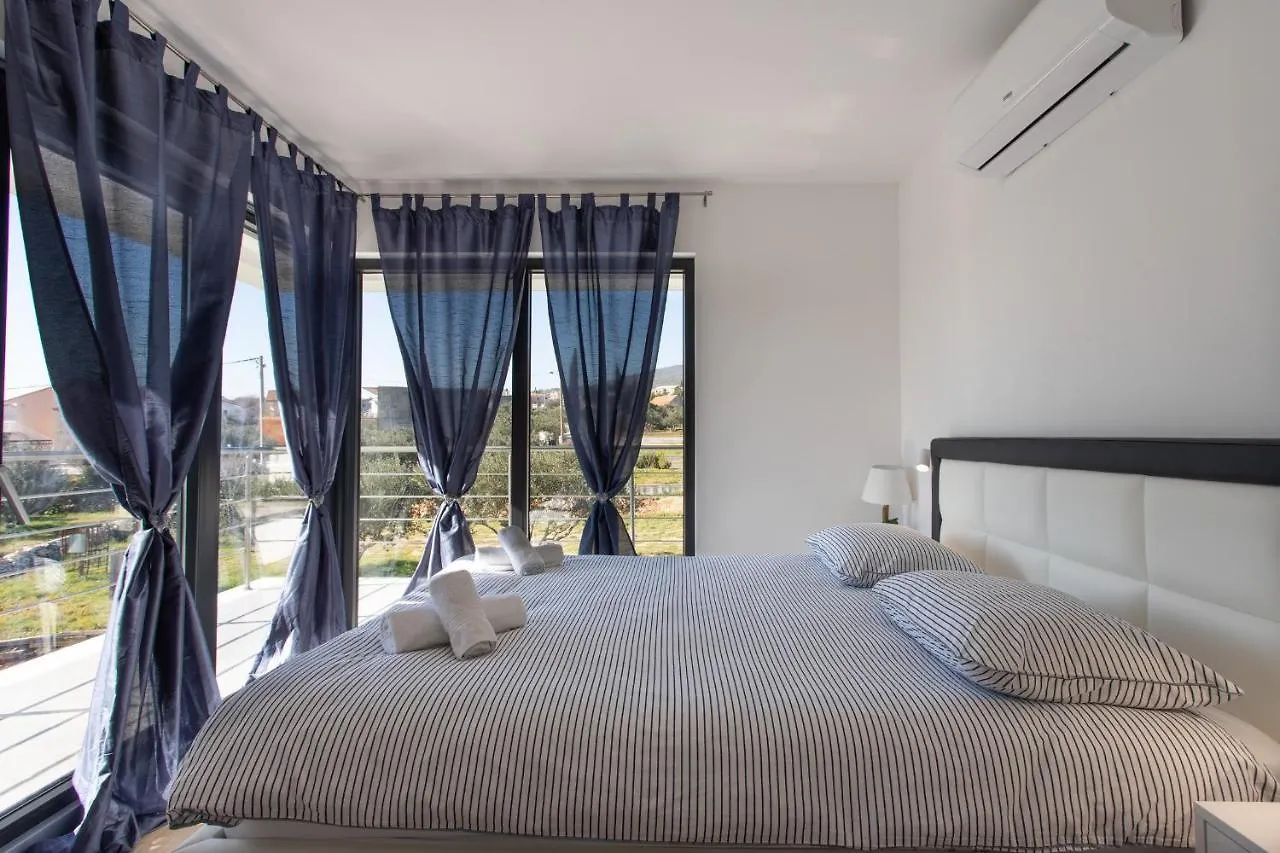 Luxury Villa Marion Kaštel Novi