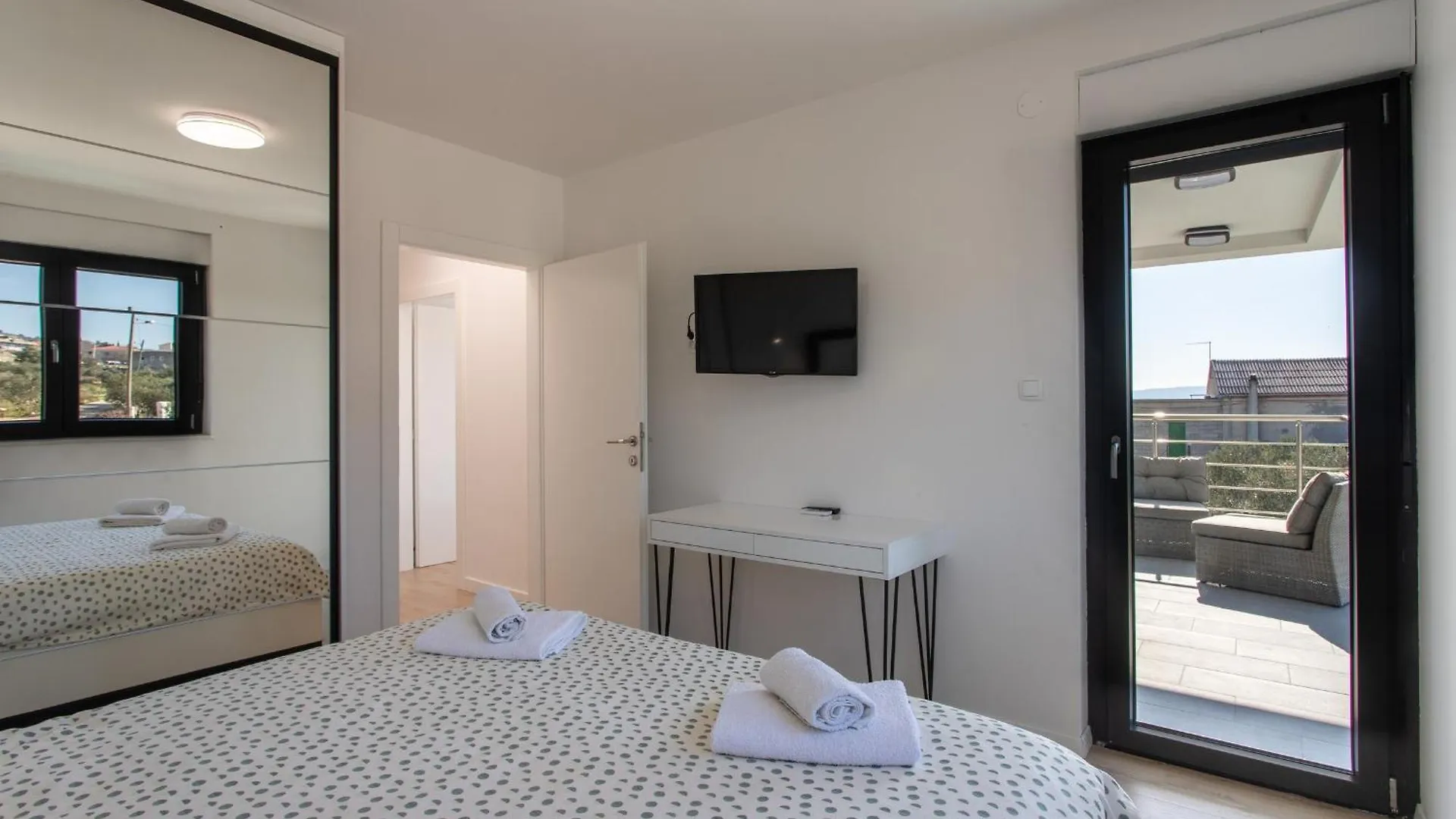 Luxury Villa Marion Kaštel Novi